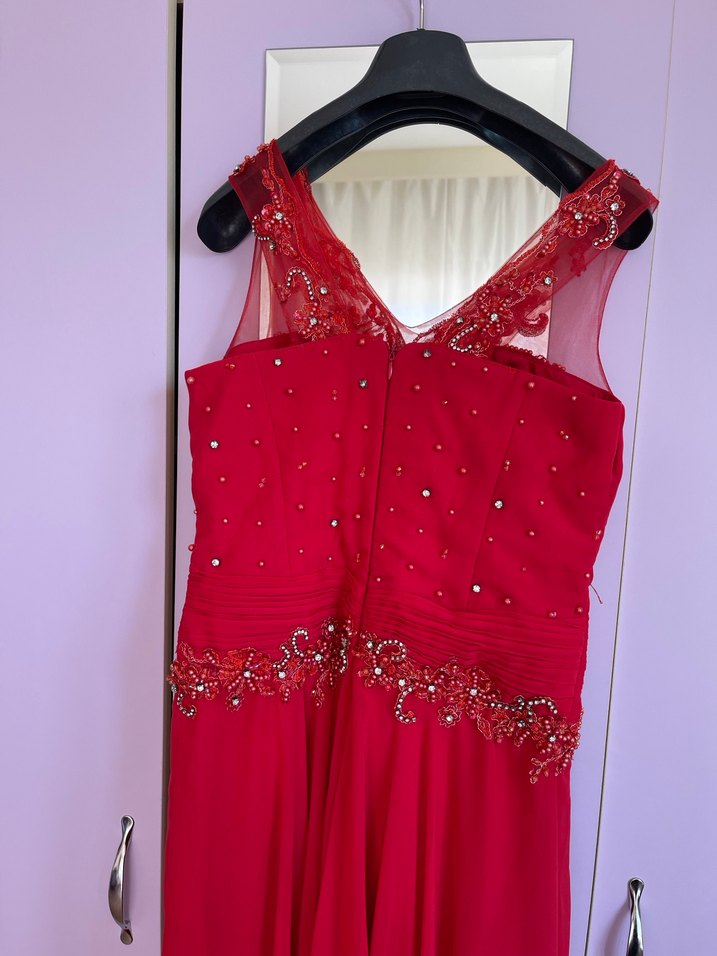 Kırmızı Nakışlı Uzun Abiye Elbise - Görsel 5