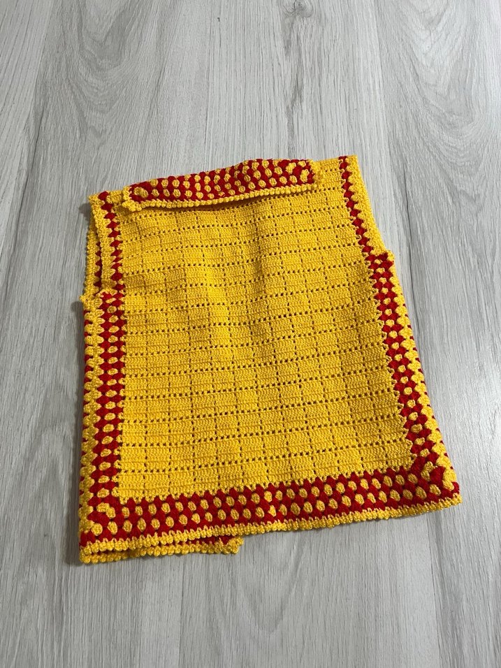 Nakışlı Sarı Kız Örme Yelek - Görsel 2