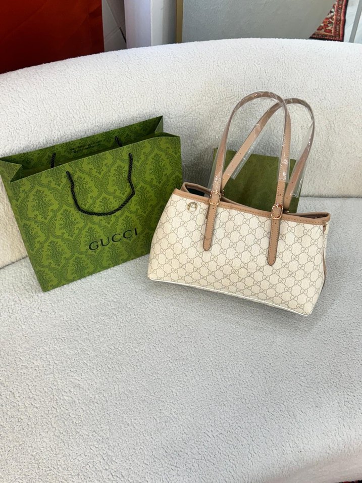 Gucci Kadın Çantası - Görsel 2