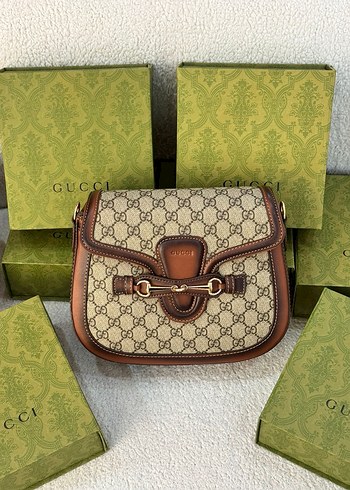 Gucci Çift Askılı ve Toka Detaylı Kadın Çantası - Görsel 3