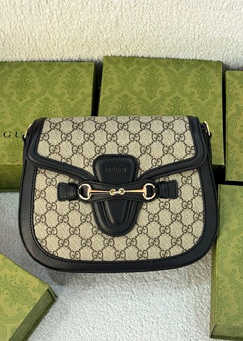 Gucci Çift Askılı ve Toka Detaylı Kadın Çantası - Görsel 2