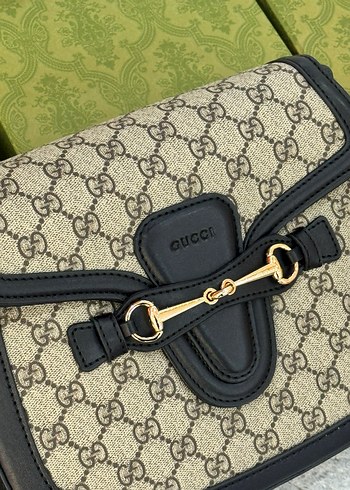 Gucci Çift Askılı ve Toka Detaylı Kadın Çantası - Görsel 4