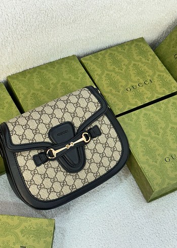 Gucci Çift Askılı ve Toka Detaylı Kadın Çantası - Görsel 3