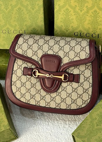 Gucci Çift Askılı ve Toka Detaylı Kadın Çantası - Görsel 2
