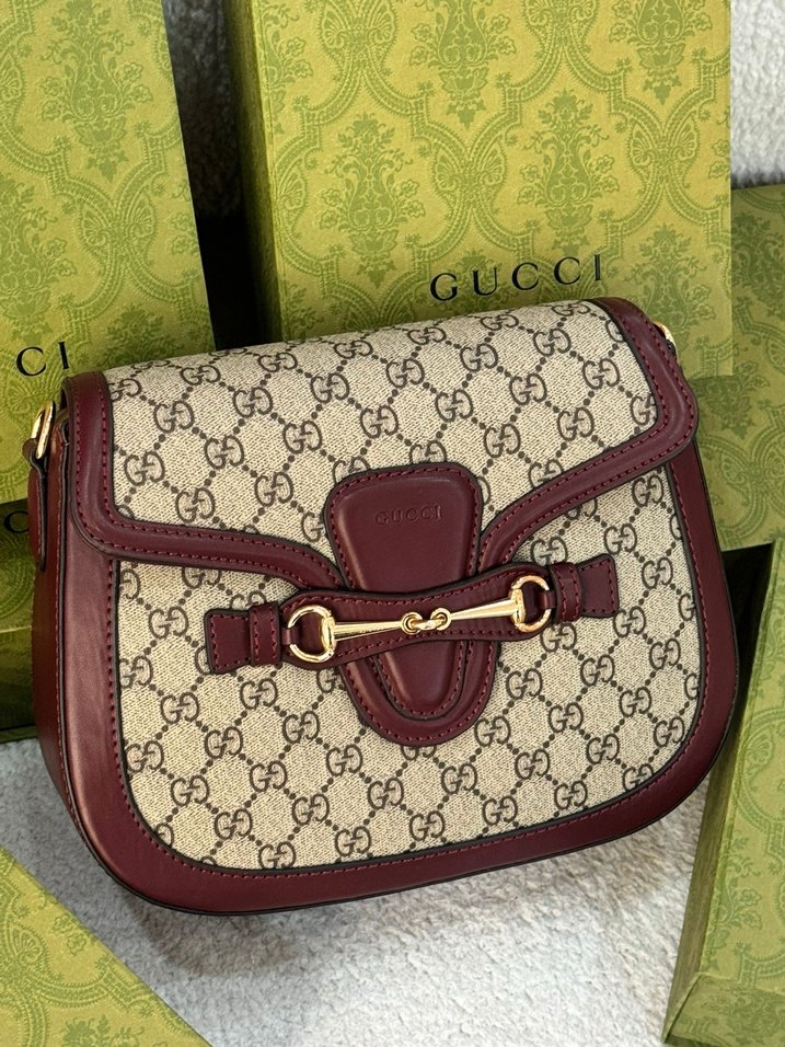 Gucci Çift Askılı ve Toka Detaylı Kadın Çantası - Görsel 4