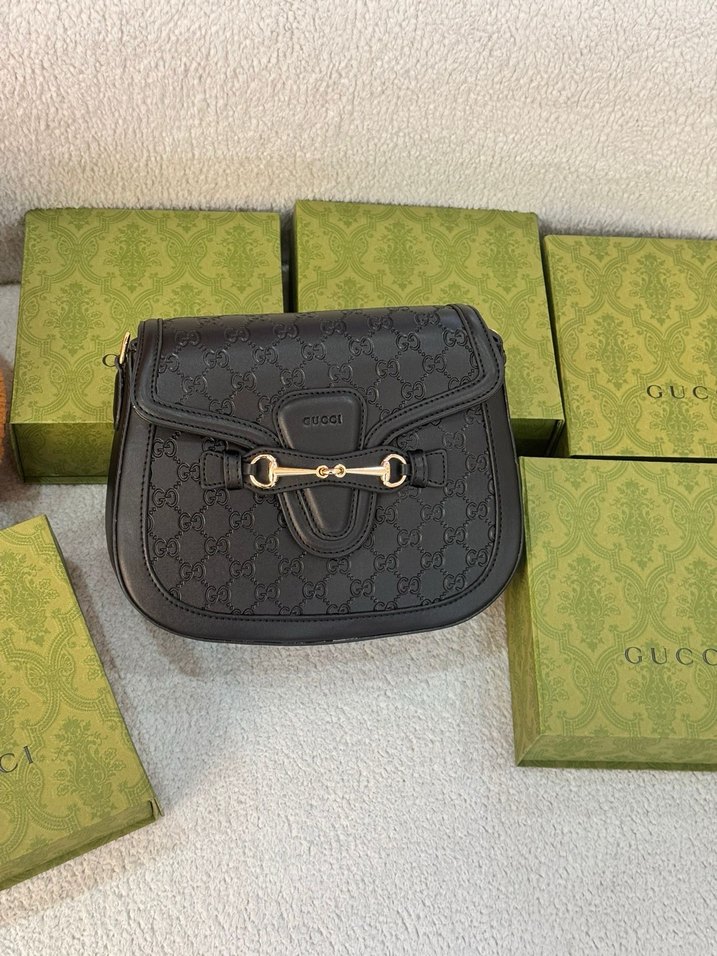 Gucci Çift Askılı ve Toka Detaylı Kadın Çantası - Görsel 5