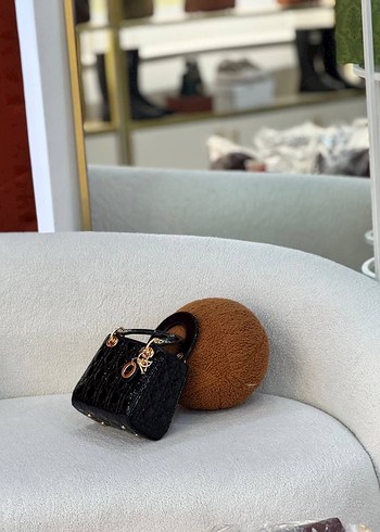 Klasik Siyah Desenli Kadın Çanta - Görsel 3