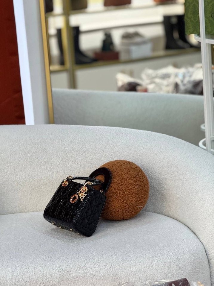 Klasik Siyah Desenli Kadın Çanta - Görsel 3