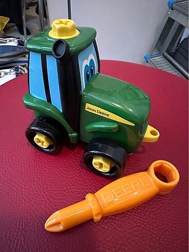  John Deere tornavida traktör