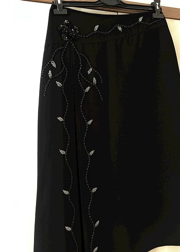 Siyah Nakışlı Uzun Gotik Etek - Görsel 2