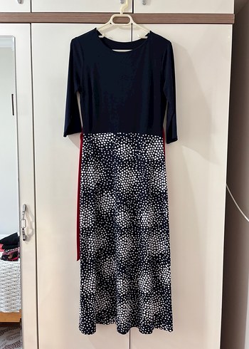 Uzun Kollu Kemerli Siyah Beyaz Elbise - Görsel 2