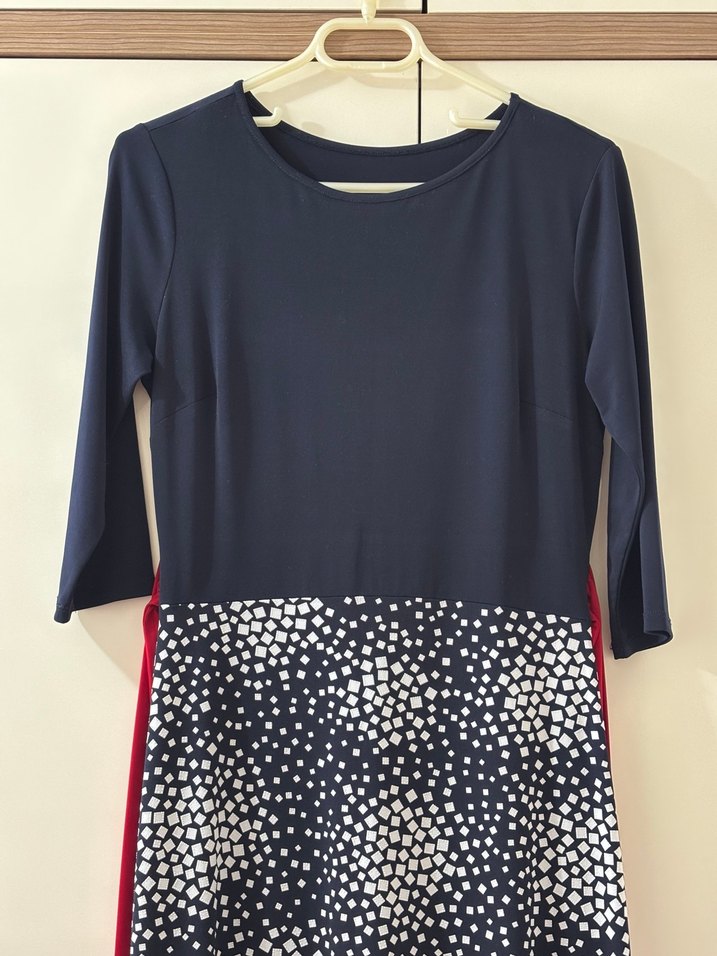 Uzun Kollu Kemerli Siyah Beyaz Elbise - Görsel 4