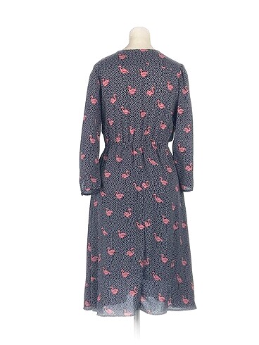l Beden PreLoved Günlük Elbise %70 İndirimli.