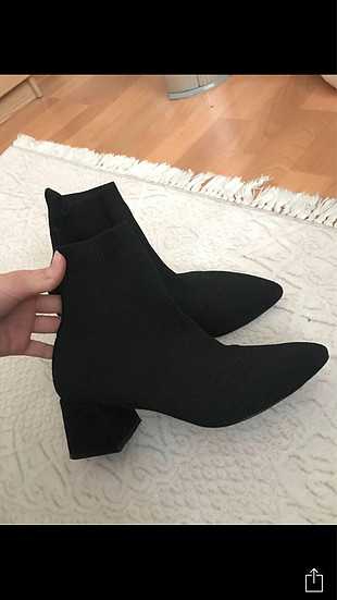 37 Beden siyah Renk 5 cm topuklu bot