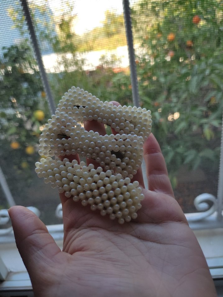 Beyaz İncili Toka Süsü - Görsel 2