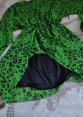 Yeşil Yılan Desenli Midi Kadın Elbise - Görsel 3