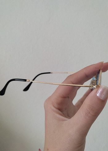 Şeffaf Mavi Camlı Minimalist Kadın Gözlüğü - Görsel 3