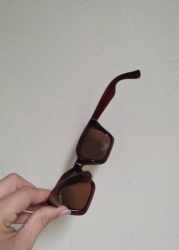 Kahverengi Tokalı Kadın Güneş Gözlüğü - Görsel 3