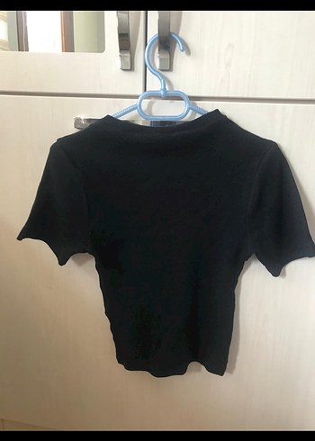 Siyah Yırtmaçlı Kısa Crop Top - Görsel 2