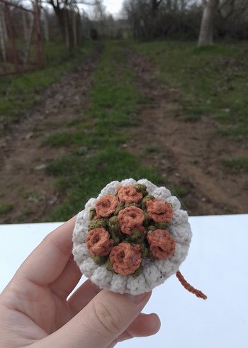 Bohem Kırmızı Çiçekli Örgü Anahtarlık - Görsel 8