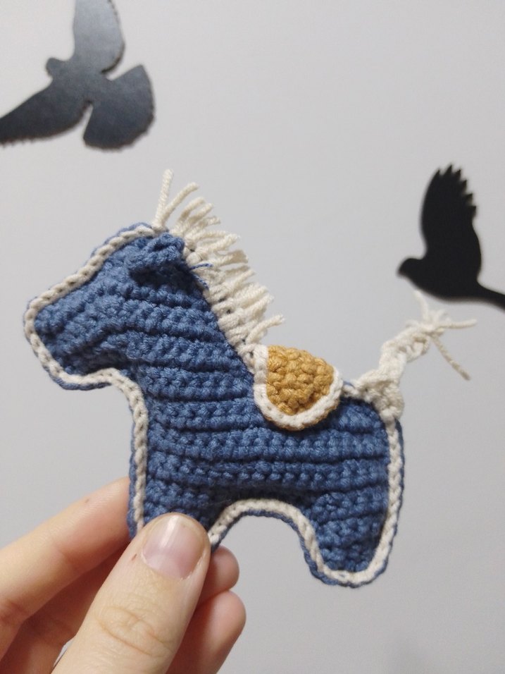 Mavi El Örgüsü At Peluş Oyuncak Anahtarlık - Görsel 2