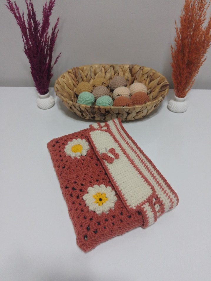 Çiçek Desenli Örgü Bohem Kadın Portföy Kitap Kabı - Görsel 2