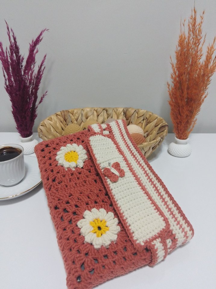 Çiçek Desenli Örgü Bohem Kadın Portföy Kitap Kabı - Görsel 4