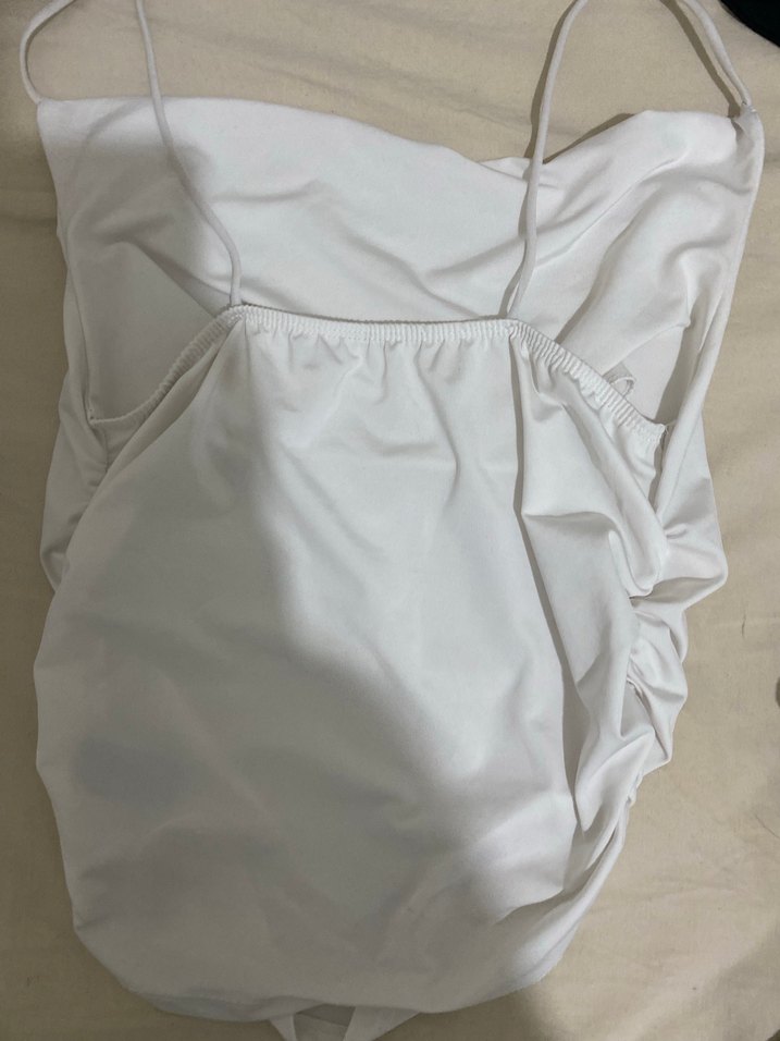 Beyaz Yastık Kılıfı - Görsel 2