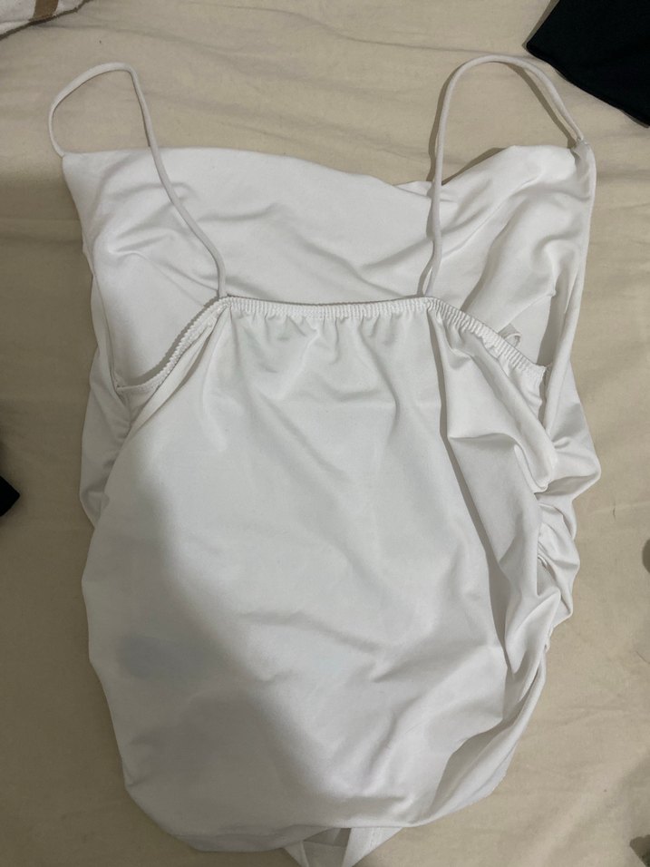 Beyaz Yastık Kılıfı - Görsel 3