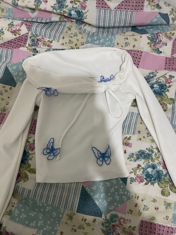 Nakışlı Beyaz Straplez Uzun Kollu Bluz - Görsel 2