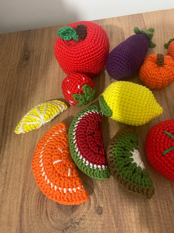 El Yapımı Renkli Örgü Meyve ve Sebzeler - Görsel 2