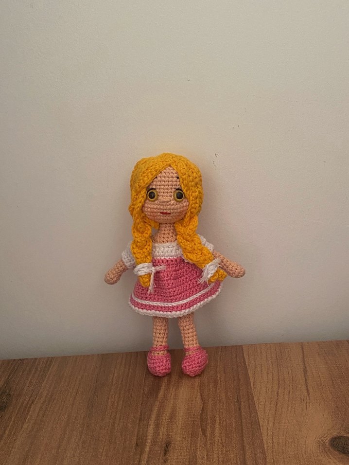 Renkli Pembe Elbiseli Örgü Bebek - Görsel 2