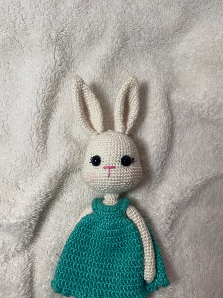 Turkuaz El Örgüsü Tavşan Bebek - Görsel 2