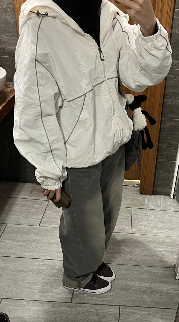 Bershka yağmurluk - Görsel 4