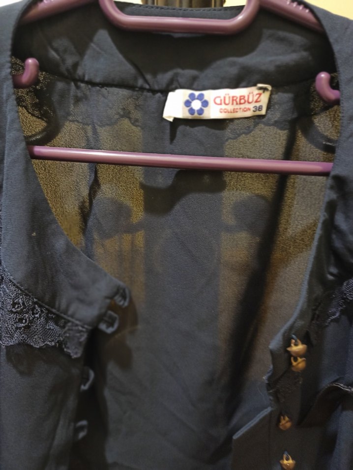 Düğmeli  Gotik Kadın Gömlek - Görsel 2