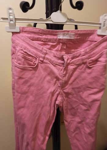 Pembe Düğmeli Kadın Midi Kumaş Pantolon - Görsel 2