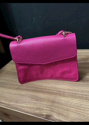 Pembe Deri Tokalı Kadın Çantası - Görsel 2