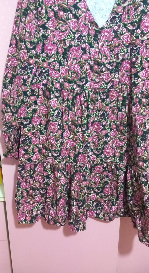 Pembe Çiçek Desenli V Yaka Mini Tunik - Görsel 2