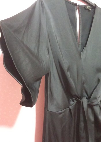 V Yakalı Kemerli Siyah Midi Elbise saden - Görsel 3