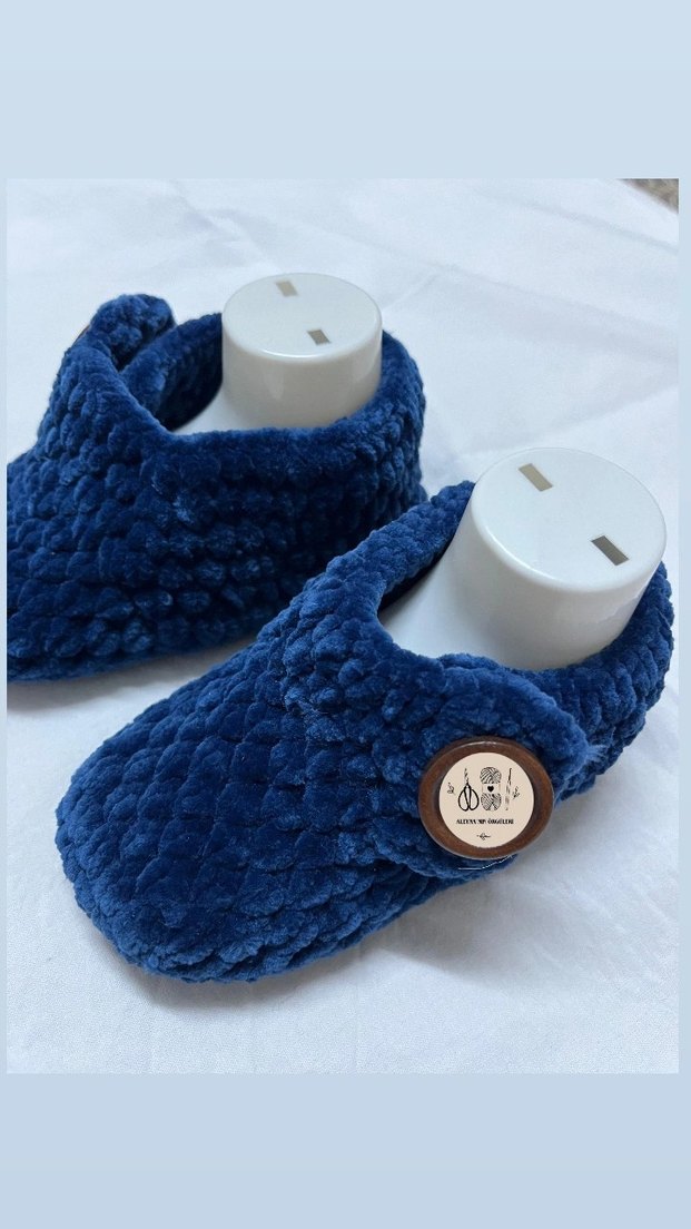 Mavi Örgü Erkek Bebek Patik - Görsel 2