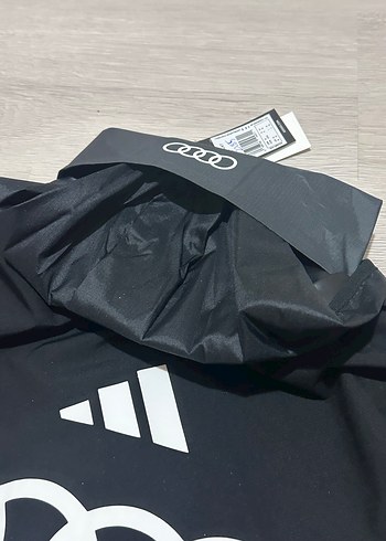 Orijinal Adidas Audi F1 Takımı Yağmurluk Rüzgarlık - Görsel 13