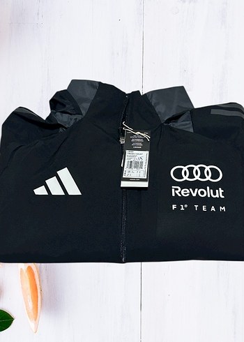 Orijinal Adidas Audi F1 Takımı Yağmurluk Rüzgarlık - Görsel 5
