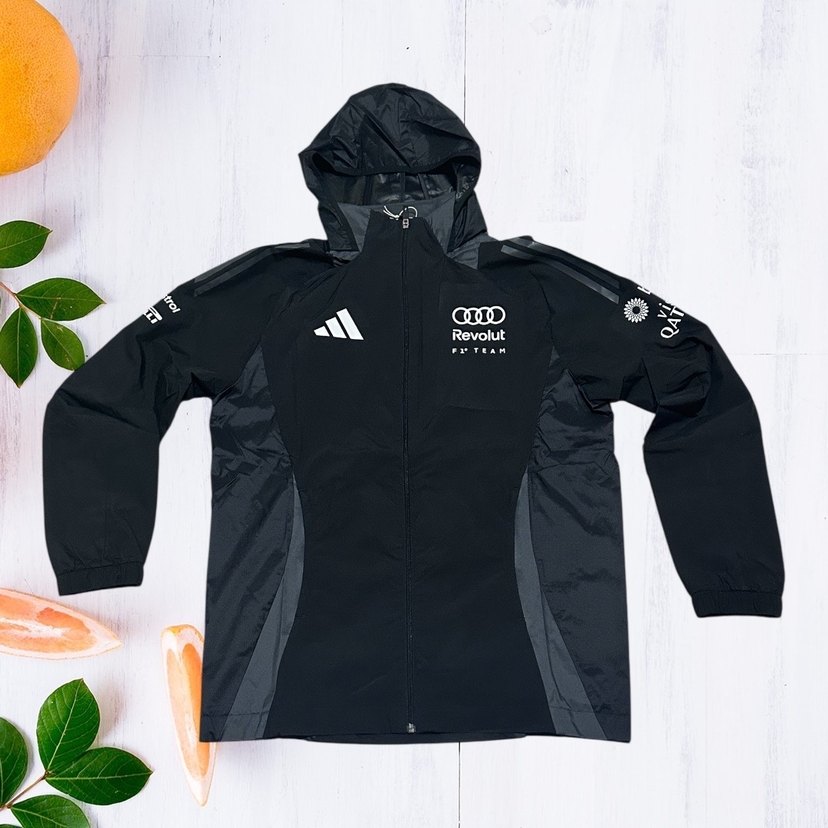 Orijinal Adidas Audi F1 Takımı Yağmurluk Rüzgarlık - Görsel 2