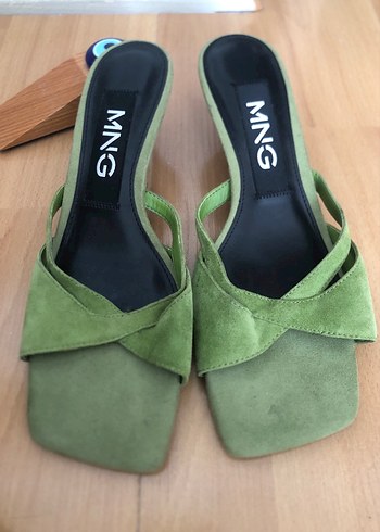 MNG Yeşil Süet Dolgu Topuklu Kadın Sandalet - Görsel 3