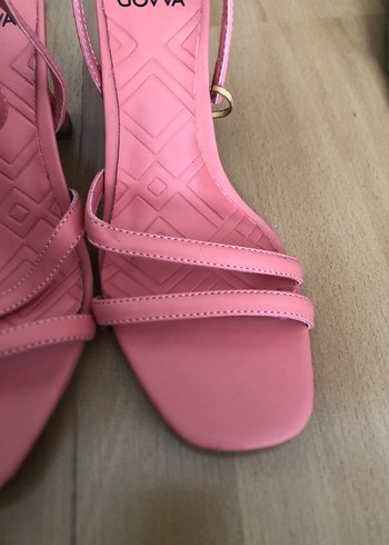 Pembe Kadın Blok Topuklu Sandalet - Görsel 4