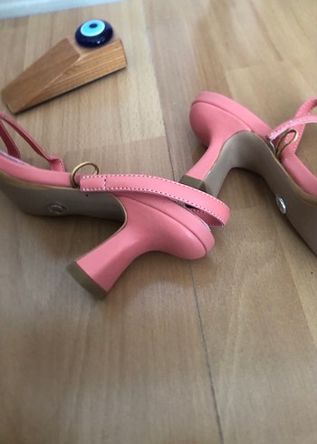 Pembe Kadın Blok Topuklu Sandalet - Görsel 3