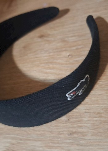 Siyah taç - Görsel 2