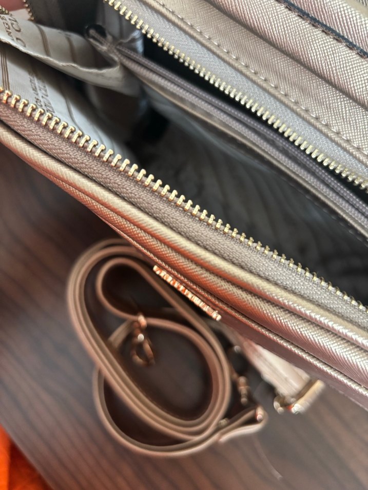 Gri Deri Yılan Desenli Fermuarlı Kadın Çanta - Görsel 4