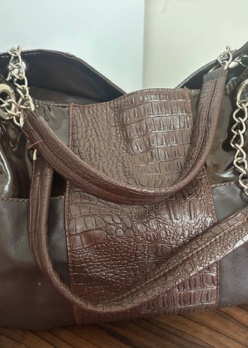 Kahverengi Deri Zincir Detaylı Çanta - Görsel 2