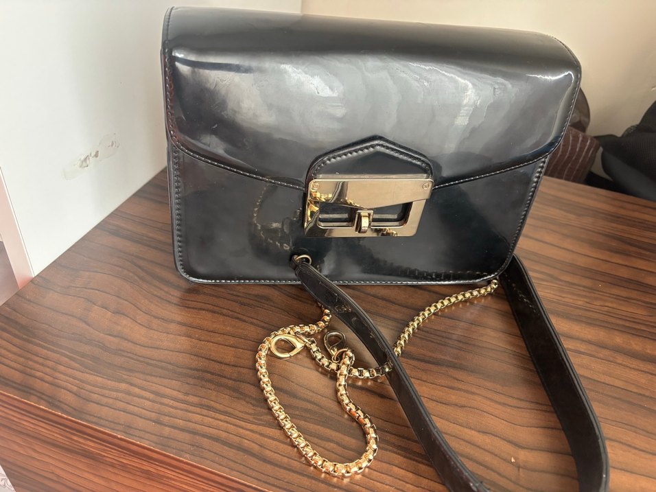 Klasik Siyah Deri Kadın Çanta - Görsel 3